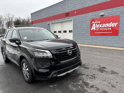 2024 Nissan Pathfinder SL 4WD