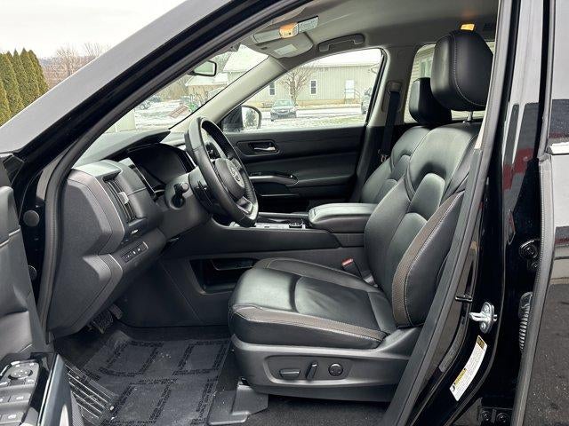 2024 Nissan Pathfinder SL 4WD