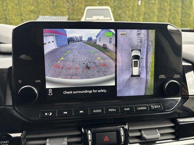 2025 Nissan Pathfinder SL 4WD