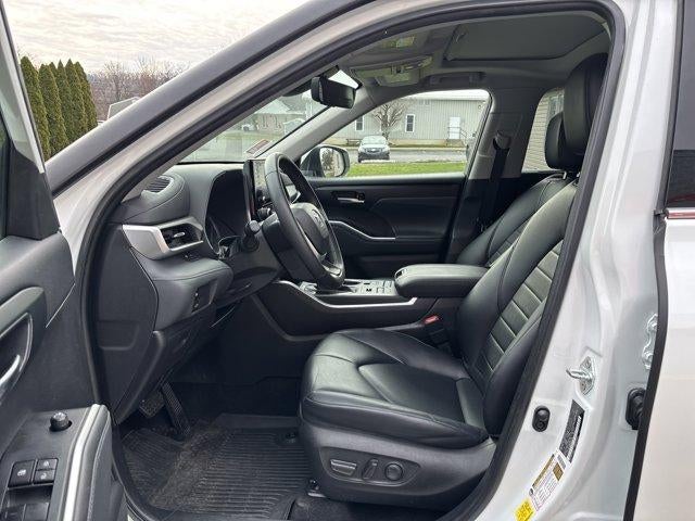 2022 Toyota Highlander XLE AWD (Natl)