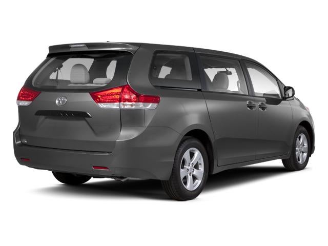 2013 Toyota Sienna 5dr 7-Pass Van V6 LE AWD (Natl)