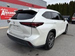 2024 Toyota Highlander LE AWD (SE)