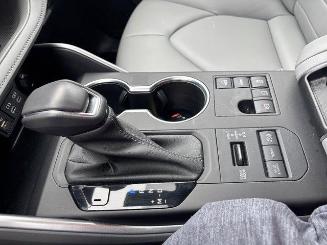 2023 Toyota Highlander XLE AWD (Natl)