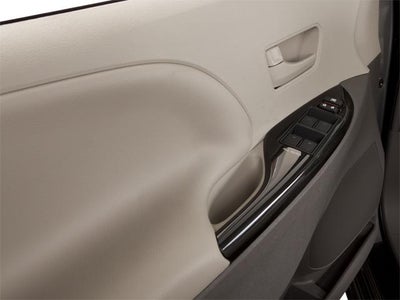 2011 Toyota Sienna 5dr 8-Pass Van V6 LE FWD (Natl)
