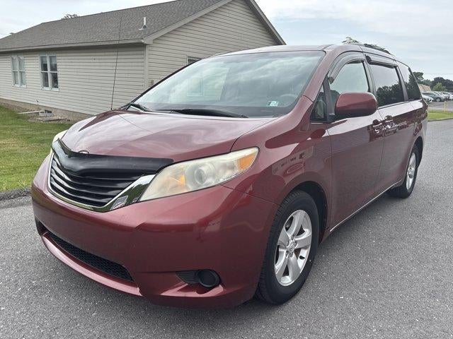 2013 Toyota Sienna 5dr 8-Pass Van V6 LE FWD (Natl)