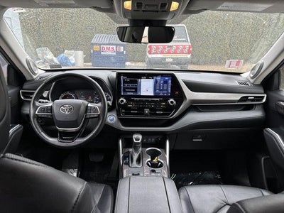 2022 Toyota Highlander Hybrid Limited AWD (Natl)