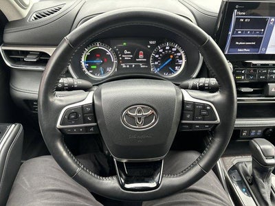2022 Toyota Highlander Hybrid Limited AWD (Natl)