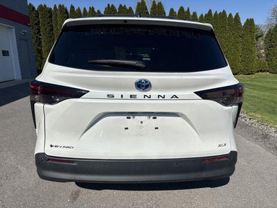 2025 Toyota Sienna XLE AWD 7-Passenger (Natl)