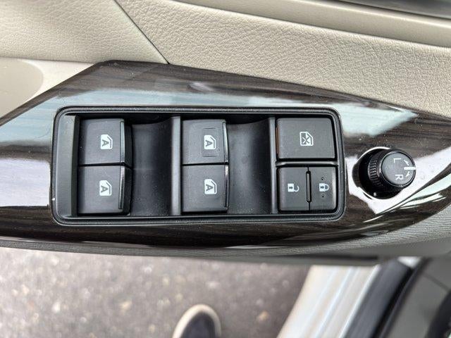 2020 Toyota Sienna XLE Premium FWD 8-Passenger (Natl)