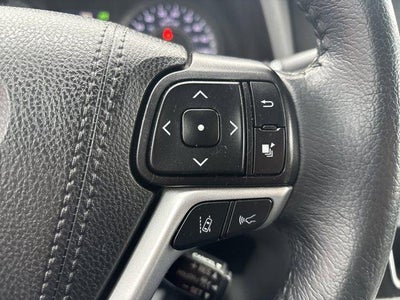 2020 Toyota Sienna XLE FWD 8-Passenger (Natl)