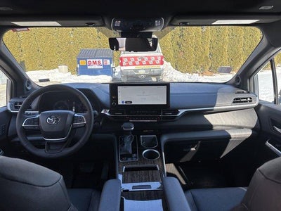 2026 Toyota Sienna Limited AWD 7-Passenger (GS)