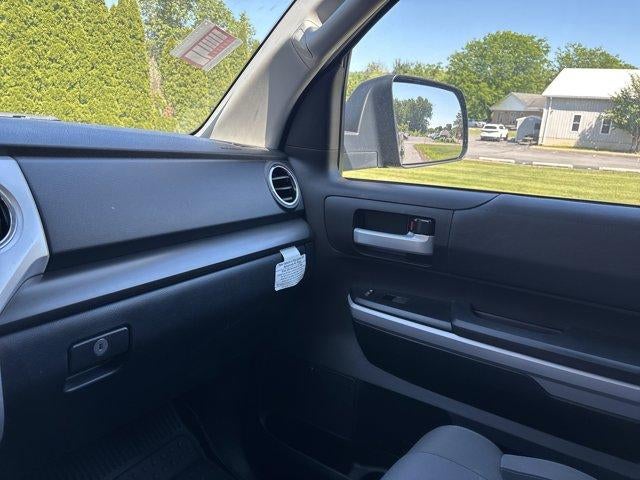 2020 Toyota Tundra 4WD 4WD SR5 CrewMax 5.5' Bed 5.7L (SE)