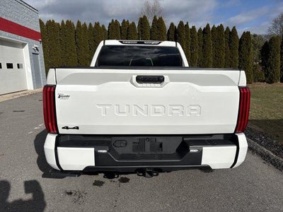 2025 Toyota Tundra 4WD 4WD SR5 CrewMax 5.5' Bed (SE)