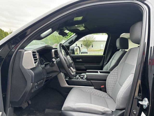 2025 Toyota Tundra 4WD 4WD SR5 CrewMax 5.5' Bed (SE)