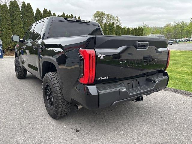 2025 Toyota Tundra 4WD 4WD SR5 CrewMax 5.5' Bed (SE)