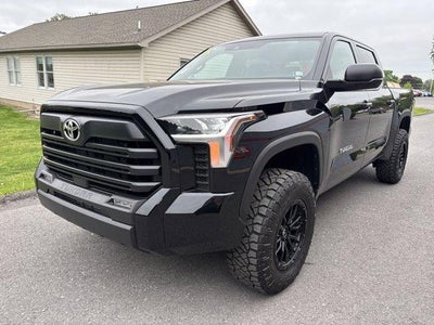 2025 Toyota Tundra 4WD 4WD SR5 CrewMax 5.5' Bed (SE)