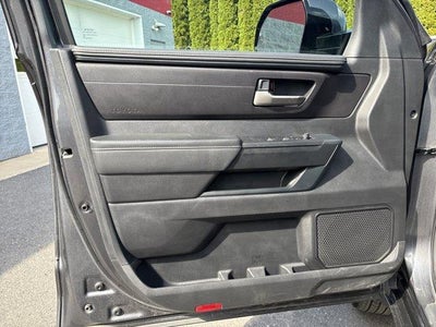 2024 Toyota Tundra 4WD 4WD SR5 CrewMax 5.5' Bed (SE)