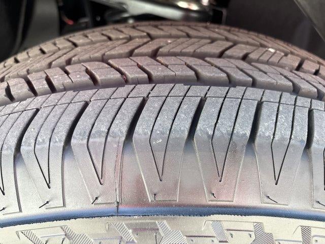 2025 Toyota Tundra 4WD 4WD SR5 CrewMax 5.5' Bed (SE)