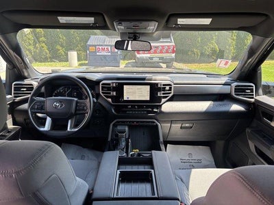 2025 Toyota Tundra 4WD 4WD SR5 CrewMax 5.5' Bed (SE)