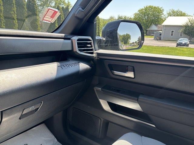 2025 Toyota Tundra 4WD 4WD SR5 CrewMax 5.5' Bed (SE)