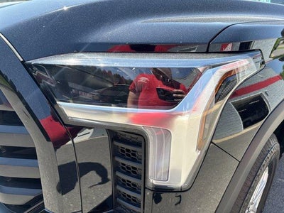 2025 Toyota Tundra 4WD 4WD SR5 CrewMax 5.5' Bed (SE)