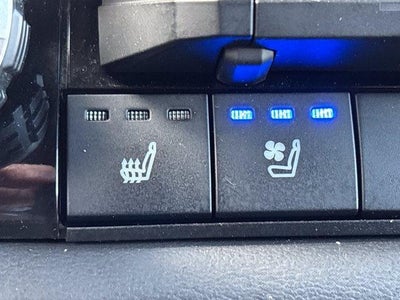 2024 Toyota Tundra 4WD 4WD Platinum CrewMax 5.5' Bed (Natl)