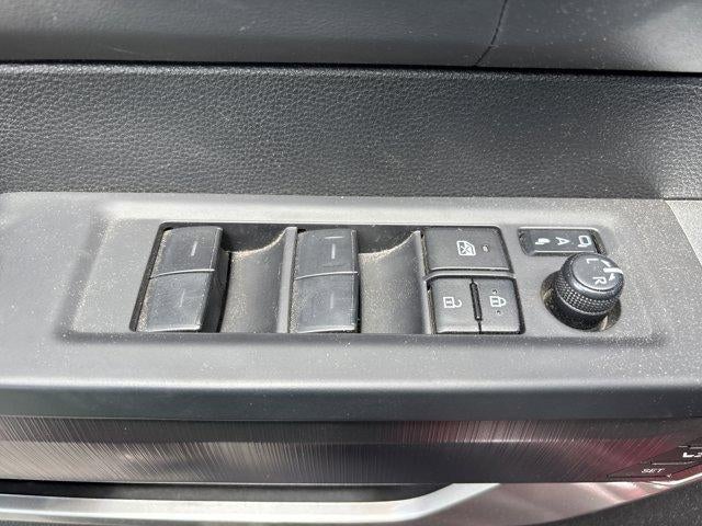 2023 Toyota Tundra 4WD 4WD Platinum Hybrid CrewMax 5.5' Bed (Natl)