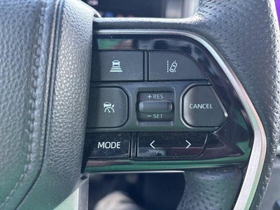 2023 Toyota Tundra 4WD 4WD Platinum Hybrid CrewMax 5.5' Bed (Natl)