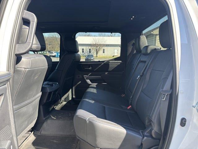 2022 Toyota Tundra 4WD 4WD Platinum Hybrid CrewMax 5.5' Bed (Natl)