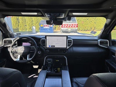 2022 Toyota Tundra 4WD 4WD Platinum Hybrid CrewMax 5.5' Bed (Natl)