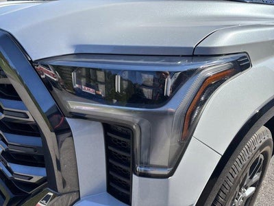 2022 Toyota Tundra 4WD 4WD Platinum Hybrid CrewMax 5.5' Bed (Natl)