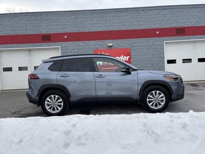 2026 Toyota Corolla Cross LE 4WD (Natl)