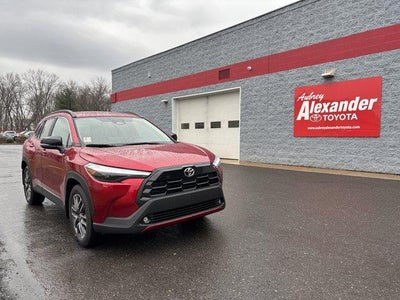 2026 Toyota Corolla Cross XLE 4WD (Natl)