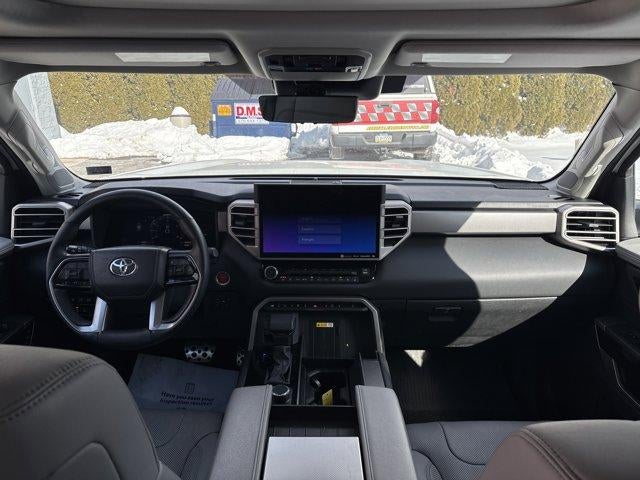 2023 Toyota Sequoia Limited 4WD (SE)