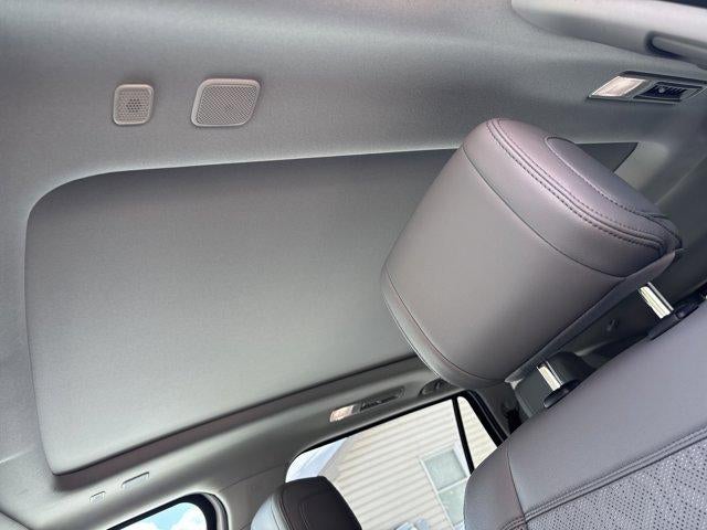 2023 Toyota Sequoia Limited 4WD (SE)