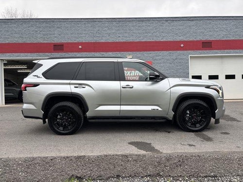 2025 Toyota Sequoia Limited 4WD (SE)