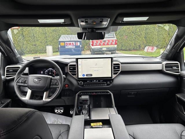 2025 Toyota Sequoia Limited 4WD (SE)