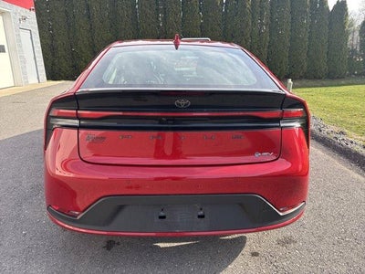 2025 Toyota Prius LE (Natl)