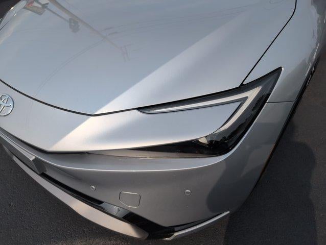 2024 Toyota Prius XLE AWD (Natl)