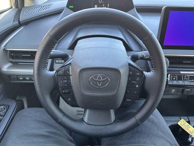 2023 Toyota Prius XLE AWD (Natl)