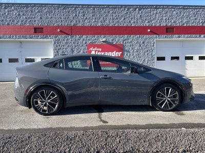 2023 Toyota Prius XLE AWD (Natl)