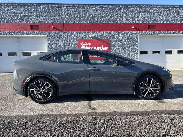 2023 Toyota Prius XLE AWD (Natl)