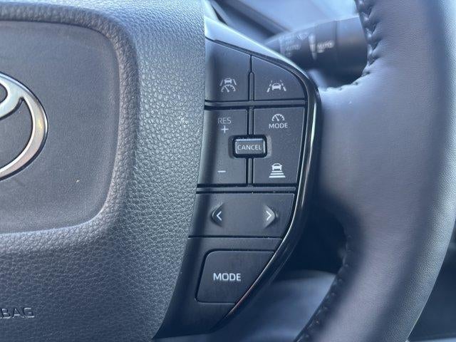 2023 Toyota Prius XLE AWD (Natl)