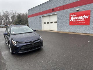 2026 Toyota Corolla Hybrid LE FWD (Natl)