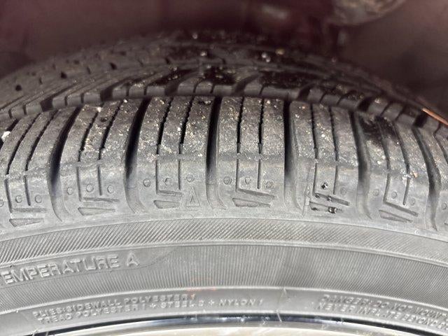 2021 Toyota Prius Limited (Natl)