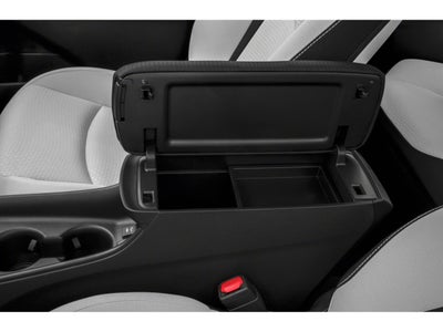 2019 Toyota Prius LE AWD-e (Natl)