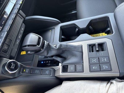 2027 Toyota Land Cruiser 4WD (Natl)