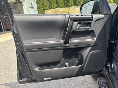 2020 Toyota 4Runner TRD Off Road Premium 4WD (Natl)