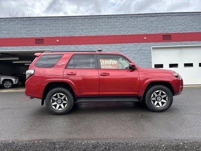 2024 Toyota 4Runner TRD Off Road 4WD (Natl)