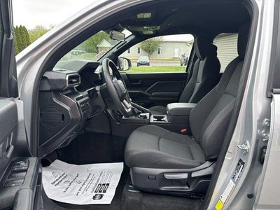 2025 Toyota 4Runner SR5 4WD (GS)